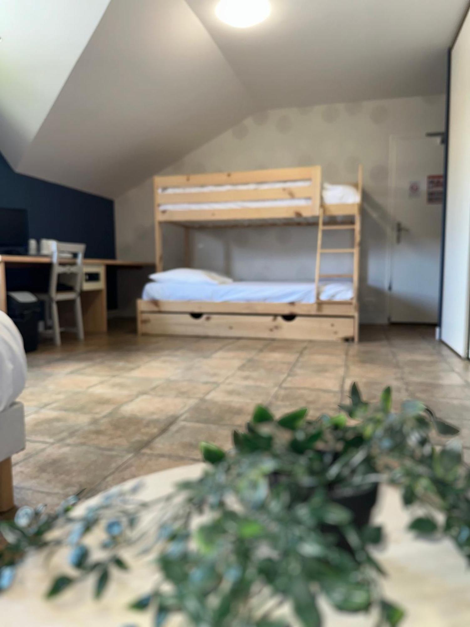 Logis Hotel Volcan Sancy Nébouzat Zewnętrze zdjęcie
